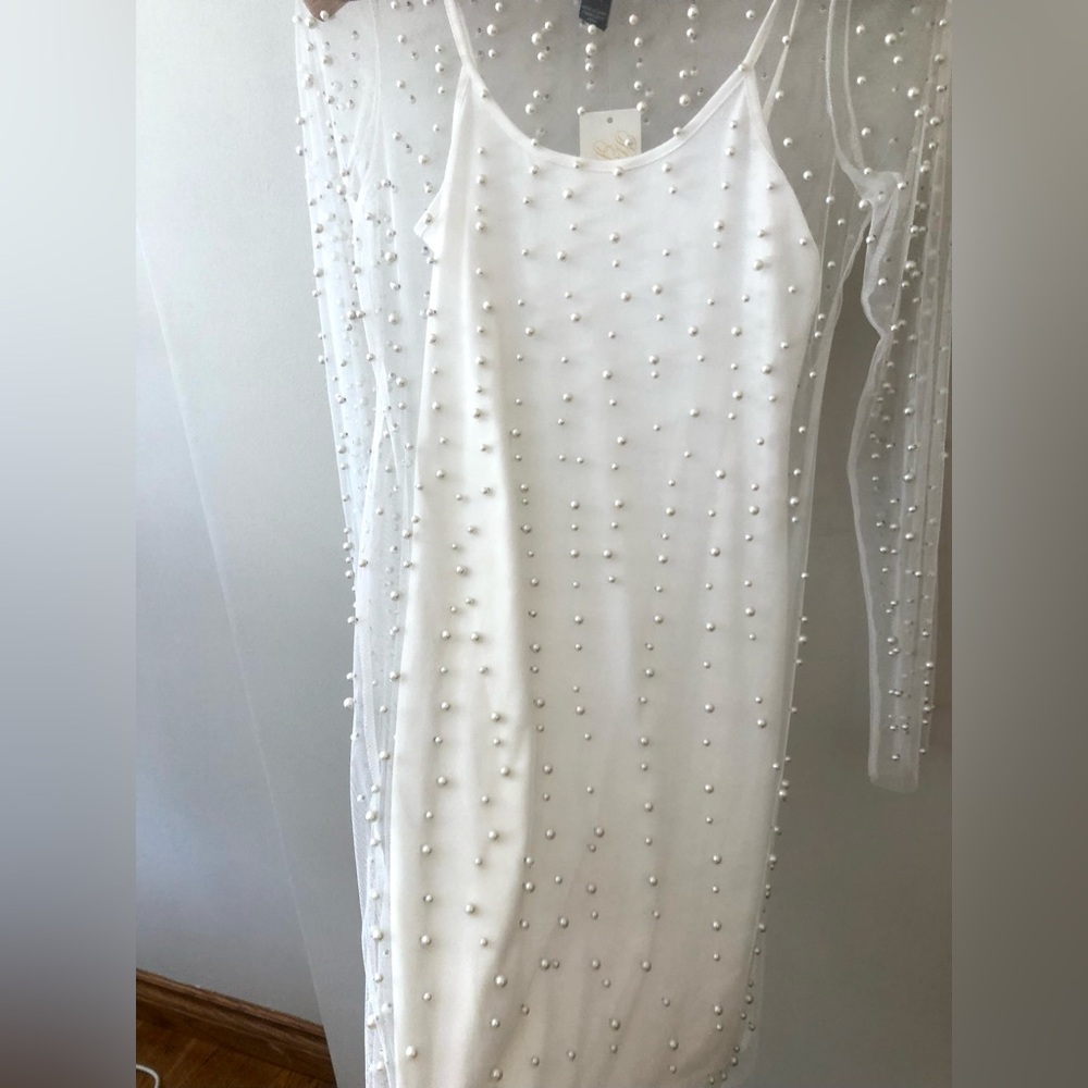 Streetwear Society White Pearl-Embellished Long Sleeve Dress